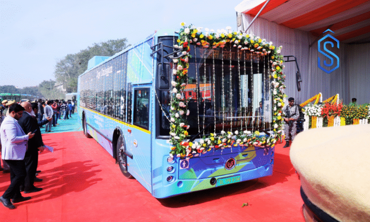 SWITCH EiV12 Low Floor Bus